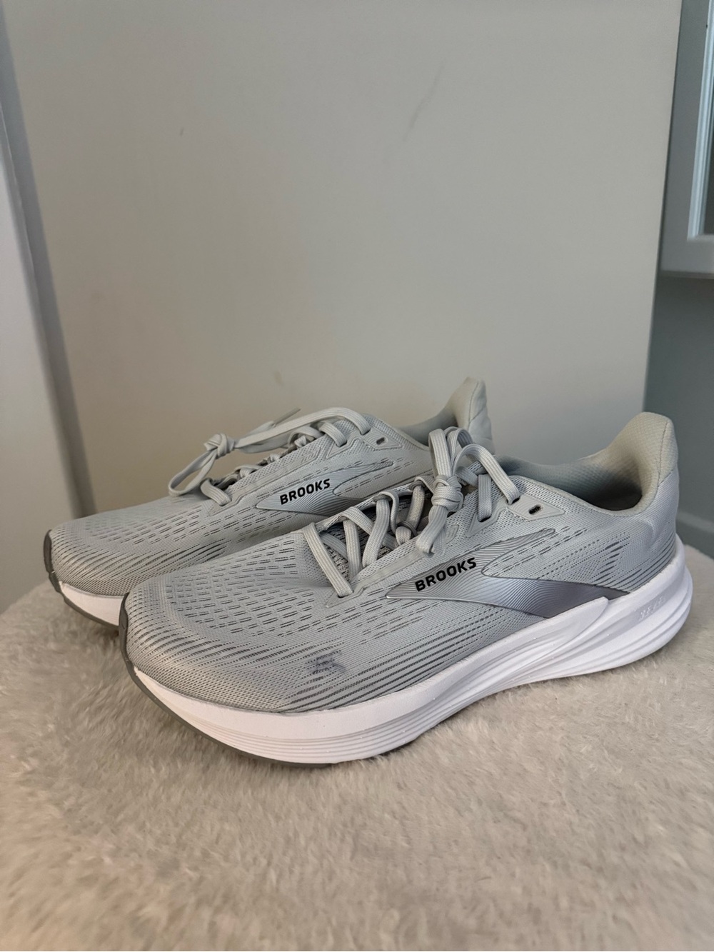 Brooks Light Gray and White Athletic Running Sneakers - Picture 5 of 11